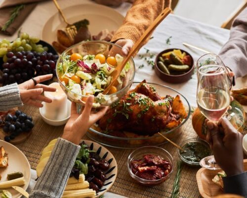 Dining Together: The Comfort of Seasonal Gatherings